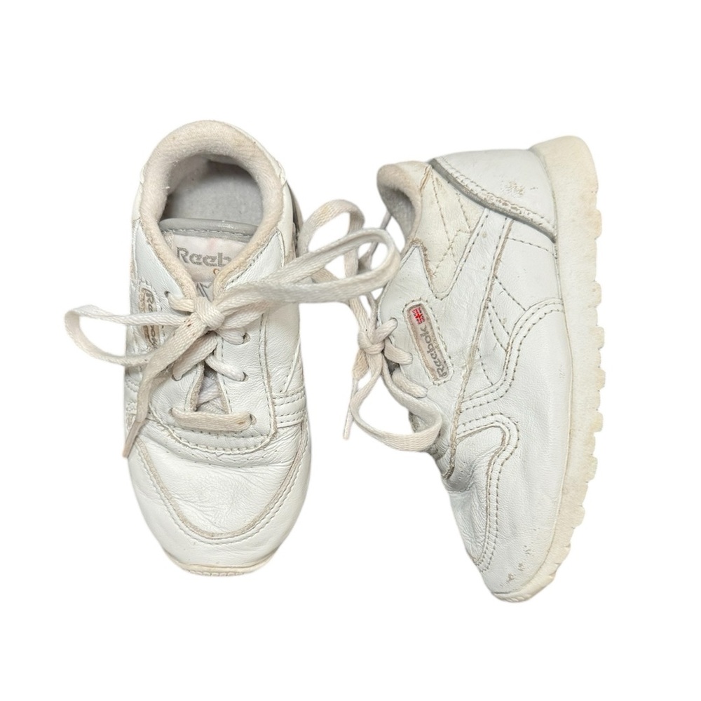 Reebok Classic Shoes Size 5.5 baby
